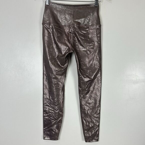 Beyond Yoga Viper Snake High Waisted 7/8 Leggings & First Class Cropped Tank s - Picture 7 of 16